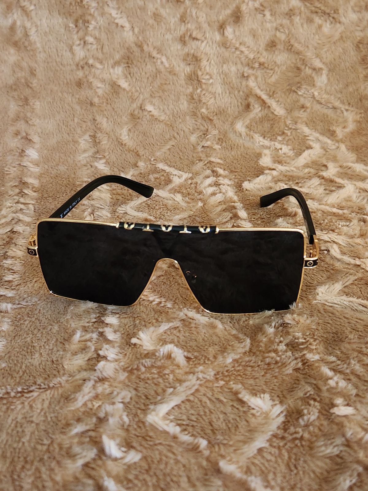 LV Shades